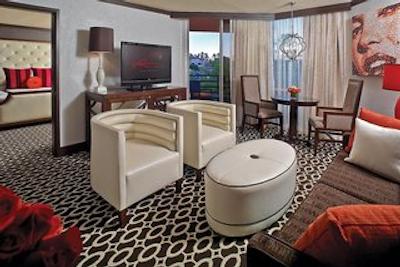 د ریویرا پالم اسپرینگس ا تریبوت پرتفلیو ریزرت