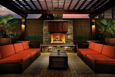 هیلتون چارلت ونیورسیتی پلاس