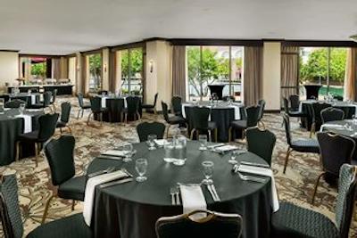 هیلتون چارلت ونیورسیتی پلاس