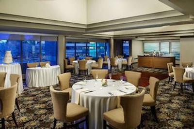 هیلتون چارلت ونیورسیتی پلاس