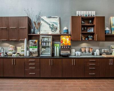 کوالیتی سویتز ناشویل آیرپرت