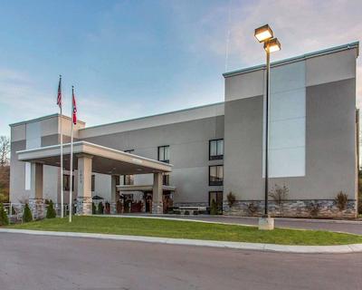 کوالیتی سویتز ناشویل آیرپرت