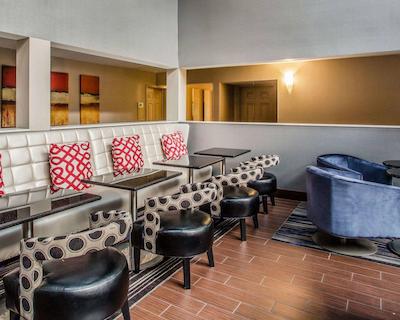 کوالیتی سویتز ناشویل آیرپرت