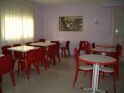 هستال تاهیتی