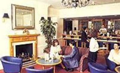 هیلتون اوستون