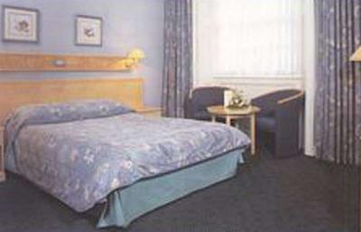 هیلتون اوستون