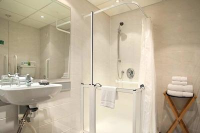 هیلتون اوستون