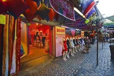 هیلتون اوستون