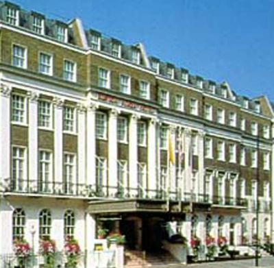 هیلتون اوستون