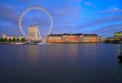 هیلتون اوستون