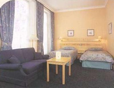 هیلتون اوستون