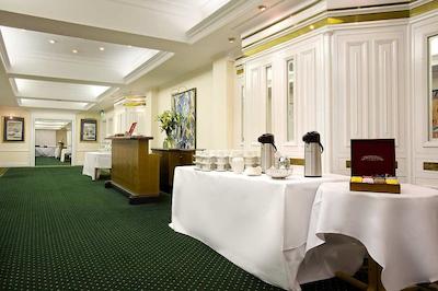 هیلتون اوستون