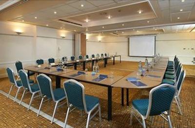 هیلتون اوستون