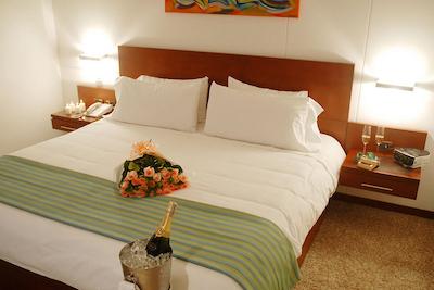 نه بگوت پاویلن ریال