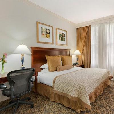 د ویتنی هتل