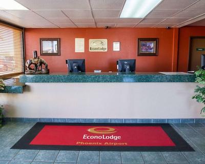 اکنو لج آیرپرت