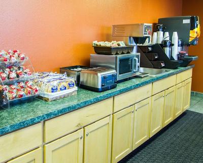 اکنو لج آیرپرت