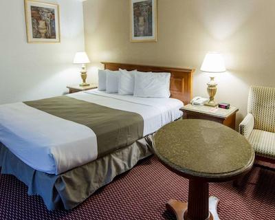 اکنو لج آیرپرت