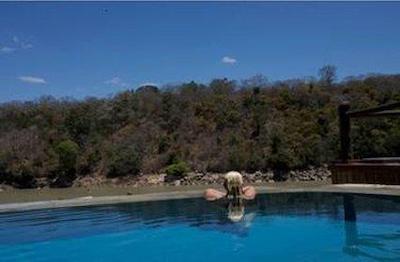 سرنا میوومو ریور لج