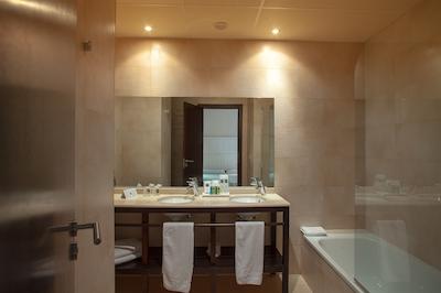 هتل ره دن کارلز اند اسپا