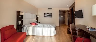 هتل ره دن کارلز اند اسپا