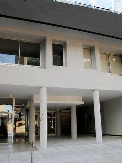 اتنیا اپارتمنتز اند سویتز