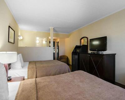 کوالیتی هتل رجینا