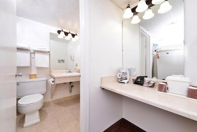 مانوسُن هتل اُکلاهما سیتی اسود