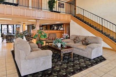 مانوسُن هتل اُکلاهما سیتی اسود