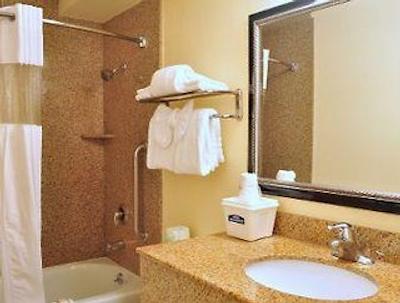 هوارد جهنسُن اسیا ورلد