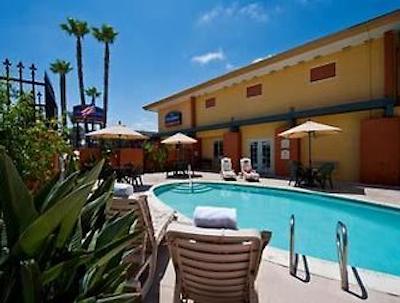 هوارد جهنسُن اسیا ورلد