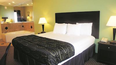 لا کوینتا این اند سویتز تامپا سنترال