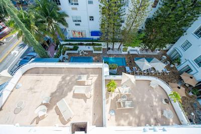 د استیلز هتل اسود بیچ