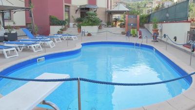 هتل گوگلیلمو ایی