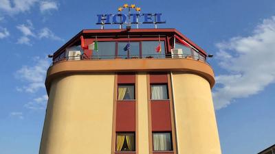 هتل گوگلیلمو ایی