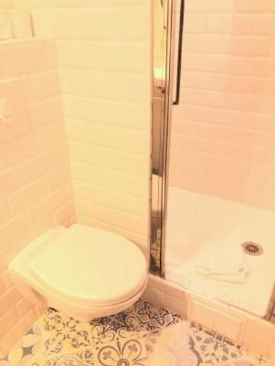 هتل دز ارتز باستیل