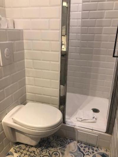 هتل دز ارتز باستیل