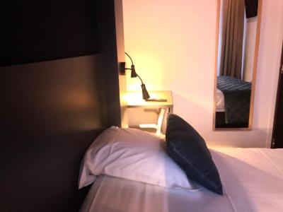 هتل دز ارتز باستیل