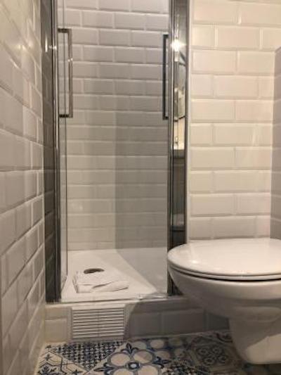 هتل دز ارتز باستیل