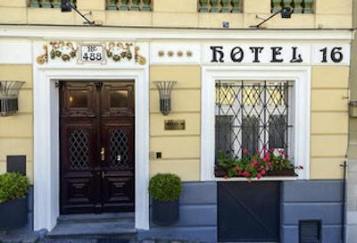 هتل 16
