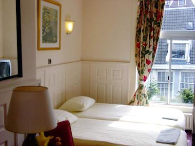 هتل لیبراری امستردام