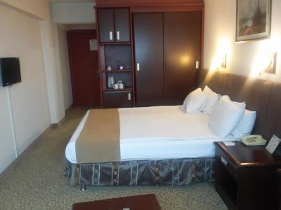 ترمال هتل کیرسی