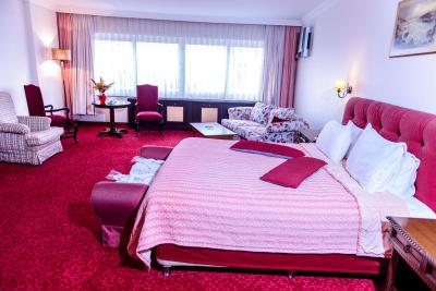 ترمال هتل کیرسی