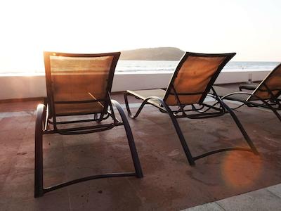 بست وسترن هتل پسادا فریمان زنا درادا