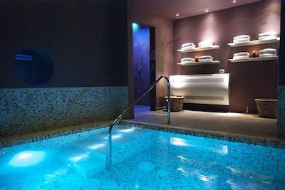 هتل سُورانا