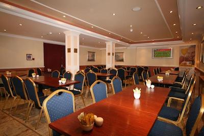 دز این هید پارک