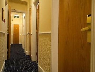 دز این هید پارک