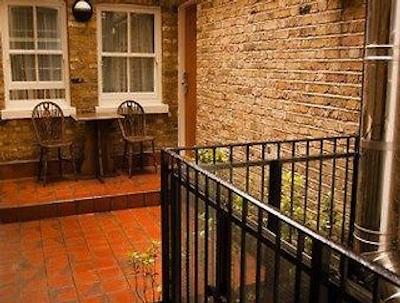 دز این هید پارک