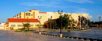 کورتیارد کانکون آیرپرت