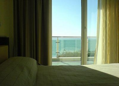 اسپلندید کنفرنس اند اسپا هتل ادولتز اُنلی